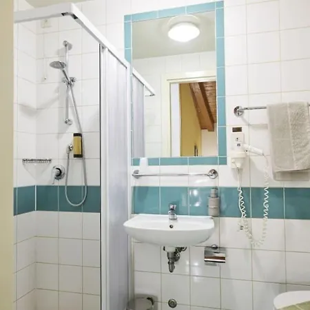 Pensionat Casa Hellen 3*