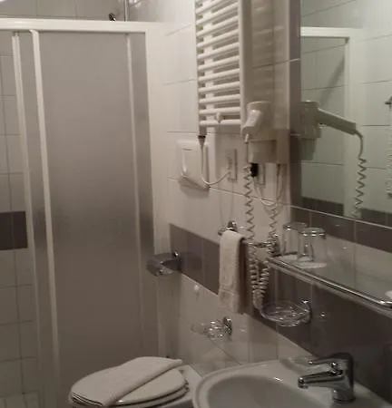 Gæstehus Casa Hellen 4*