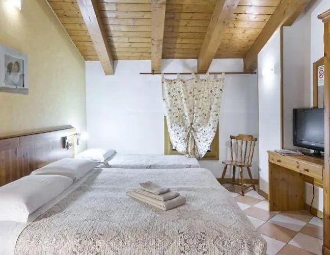 Casa Hellen 4*